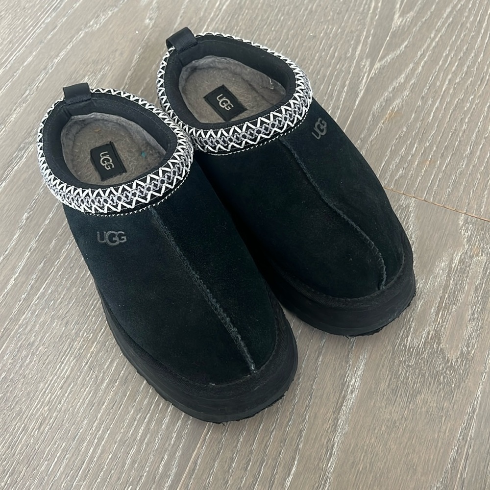Ugg Tazz